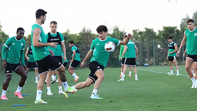 Konyaspor'da futbolcular izinli