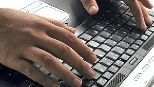 Türkiye'de internet en çok ne için kullanıldı?