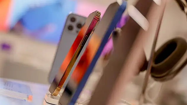 Apple, yeni telefon ve akıllı saat modellerini tanıttı