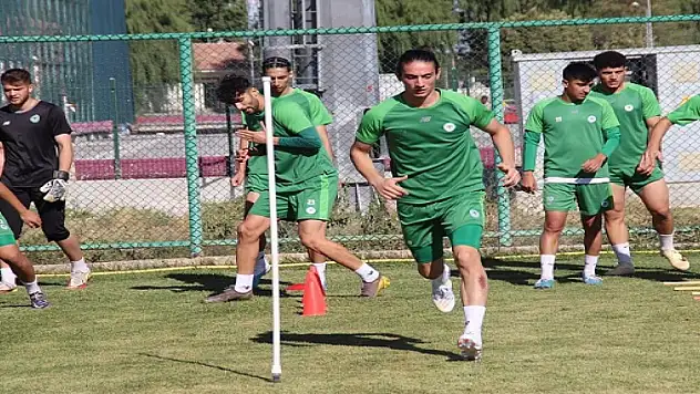 1922 Konyaspor çalışmalarını yürüyor