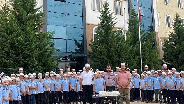 11 yaşındaki Muhammed Emin Parlak 7 ayda hafız oldu