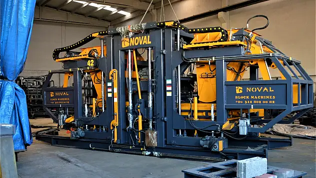 Concrete Block Machine