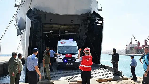 Son Dakika! MSB yardım malzemeleri Libyalı yetkililere teslim edildi