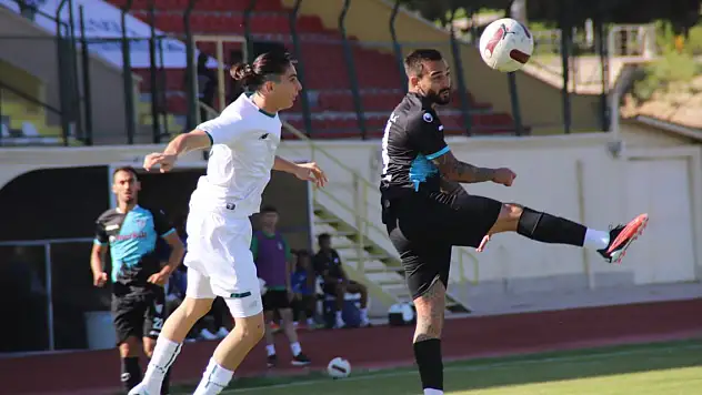 1922 Konyaspor'a evinde şok