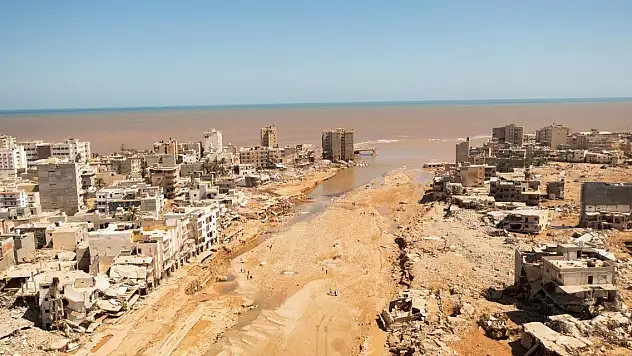 Libya'da uluslararası yardım ekibi kaza geçirdi