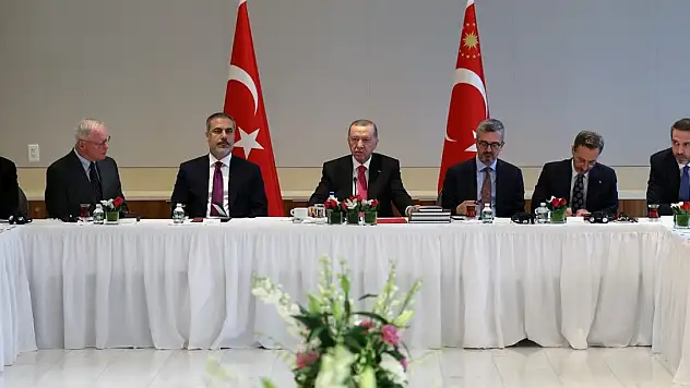 Cumhurbaşkanı Erdoğan, ABD'de faaliyet gösteren düşünce kuruluşu temsilcileriyle bir araya geldi