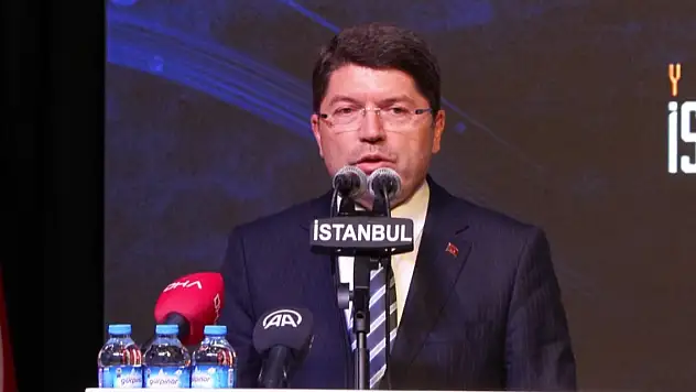 Bakan Tunç: Kendi partisindeki karışıklıklar nedeniyle nereye sataşsak diye düşünüyor