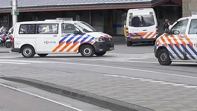 Türkiye'nin büyükelçiliği önünde alçak saldırı