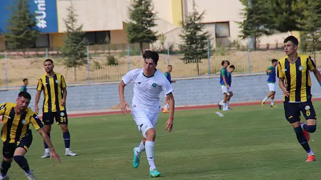 1922 Konyaspor kupaya veda etti