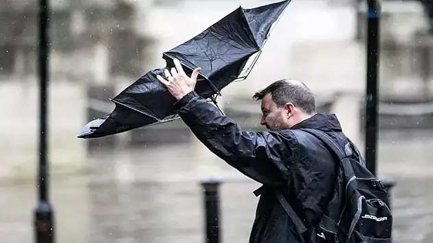 Kuvvetli geliyor, şemsiyeleri çıkarın!