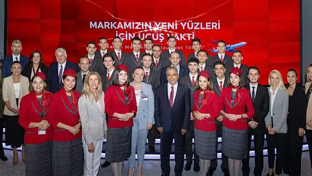 Depremzede 240 kişi THY ile gökyüzü kariyerine başlıyor