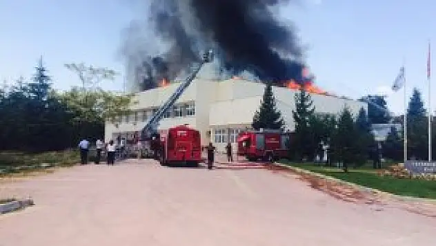 Konya'da fakülte binasında yangın