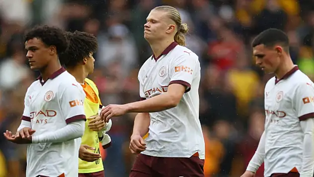 Manchester City, ligde ilk mağlubiyetini aldı