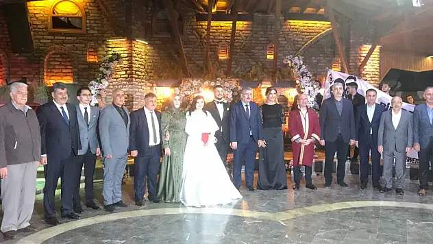 Taşpınar ve Sarıbaş ailelerinin mutlu günü