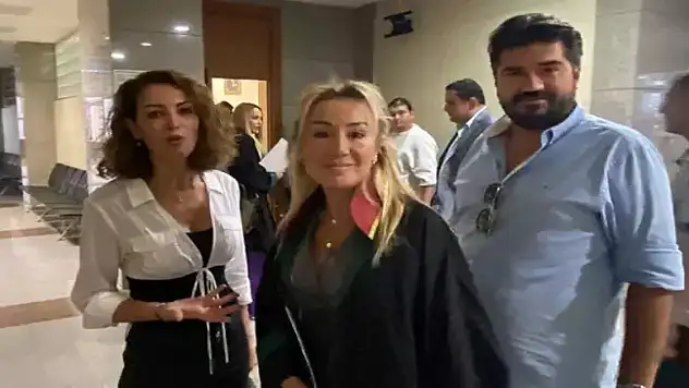 Rasim Ozan Kütahyalı ve Nagehan Alçı tek celsede boşandı