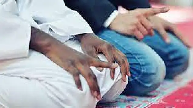 Tahiyyât (Ettehiyyatü) duası ve anlamı