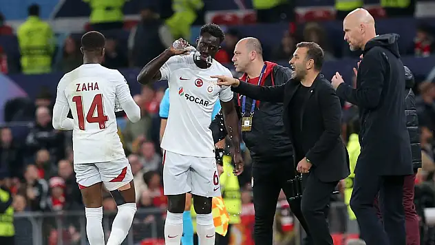 Okan Buruk: Manchester United'ı yenmek çok değerli