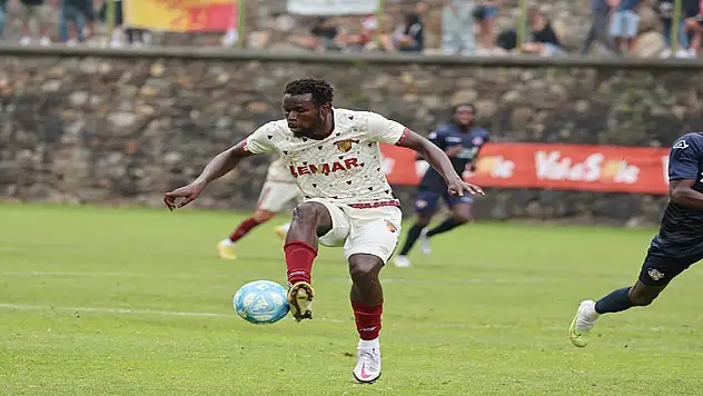 Konyaspor'un eski yıldızı takımına alışamadı!