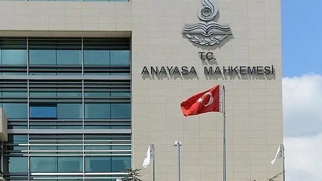 Anayasa Mahkemesi Başkanvekilliğine Basri Bağcı seçildi
