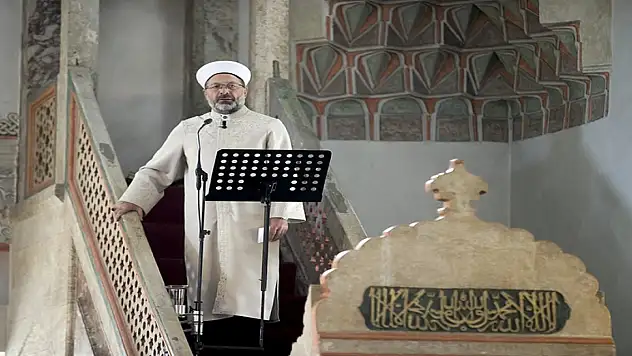 Başkan Erbaş bugün Cuma Hutbesini Balkanların incisinde okudu