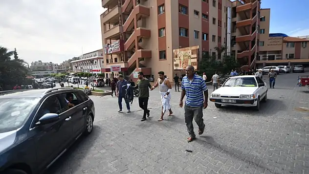 İsrail ordusu, Gazze'de Hamas'a ait 21 noktayı vurduğunu açıkladı