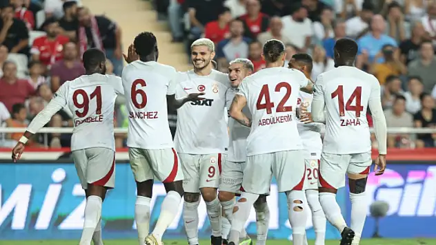 Galatasaray, Antalya'yı ikinci yarıda yıktı