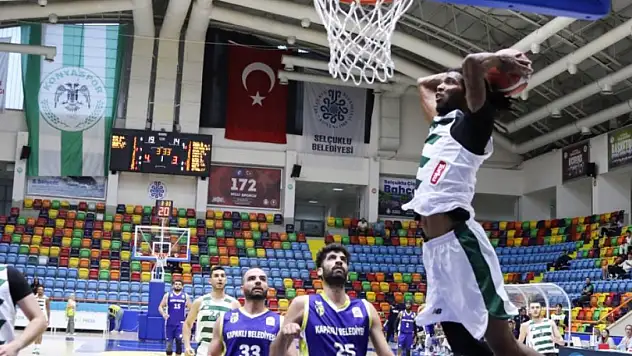 Konyaspor baskette farklı geçti!