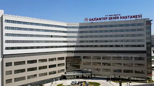 Bakan Koca: Gaziantep Şehir Hastanesi bugün hasta kabulüne başladı