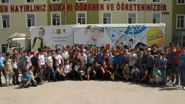 Bilim Tırı Kur'an kurslarında