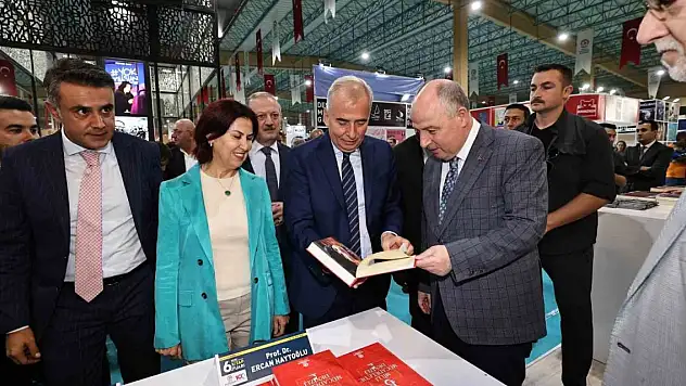 Dev kitap fuarı açıldı!