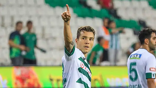 Konyaspor'da kaptan yerini sevdi!