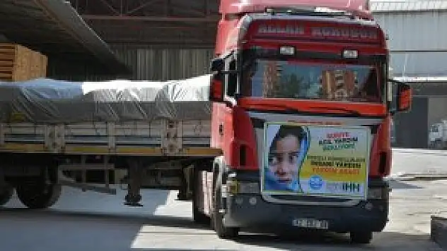 İHH, Suriye'ye 1 TIR Un Gönderildi