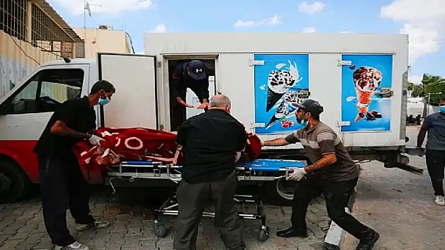Gazze'de dondurma kamyonları morg olarak kullanılıyor