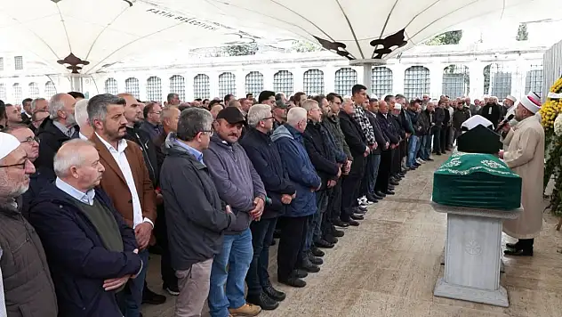 Ayasofya ve Fatih Camilerinde Filistin'de hayatını kaybedenler için gıyabi cenaze namazı kılındı