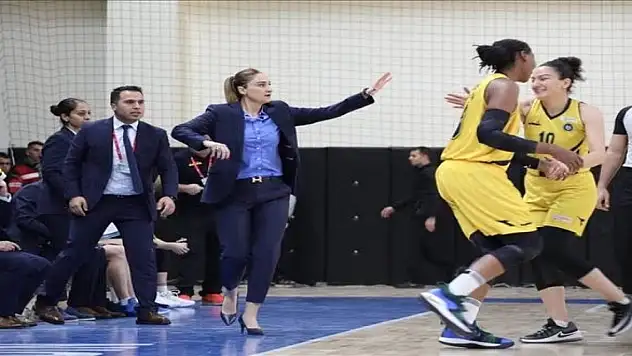 Parkenin 'Fatih Terimi' alkış alıyor