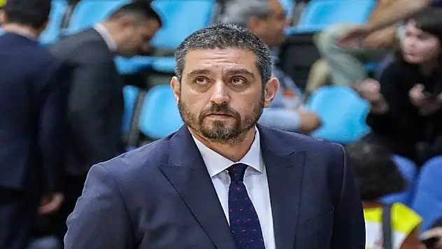 Konyaspor'da Emrah Hoca Fenerbahçe galibiyetini değerlendirdi