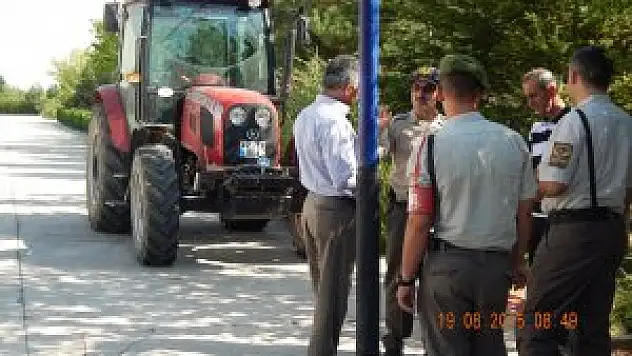 Traktör ve tüfeğe el konuldu