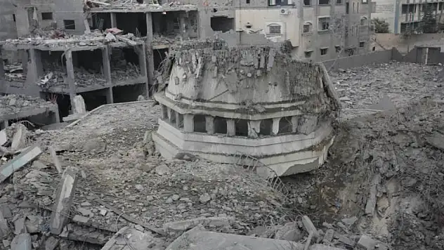 İsrail, Gazze'de 31 camiyi tamamen yıktı