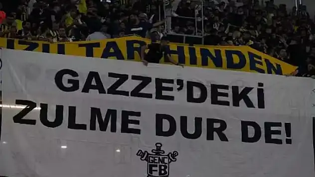 Fenerbahçe tribünlerinden Filistin'e destek