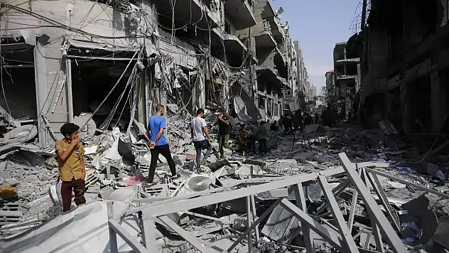 İsrail bir ülkeyi daha vurdu