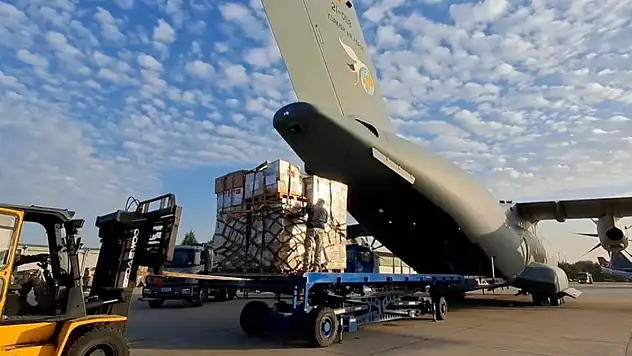 Gazze'ye askeri uçakla sağlık malzemeleri gönderilecek