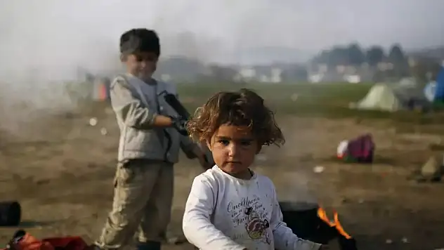 Çocuklar da savaş psikolojisine dikkat!