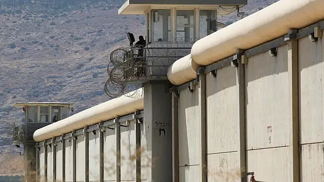 İsrail hapishanesindeki idari tutuklu Filistinli, hayatını kaybetti