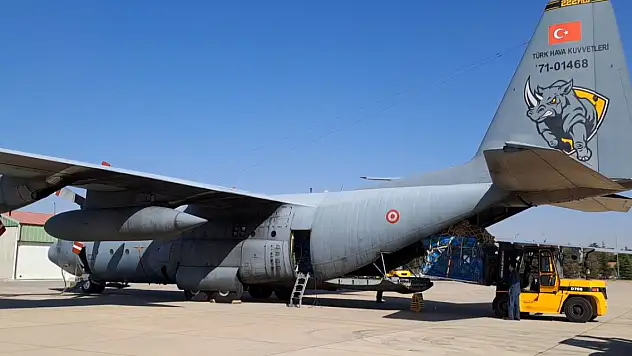 Türkiye'den 2 yardım uçağı Mısır'a hareket etti