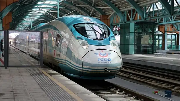 Türkiye, hızlı tren ağlarıyla örülüyor