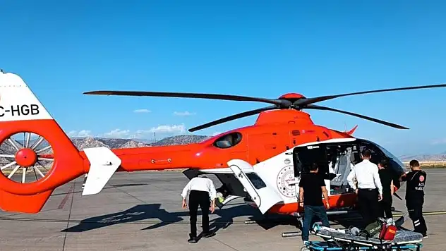 Ambulans helikopter yüksekten düşen hasta için havalandı