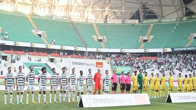 Konyaspor'da tribünler boş kaldı!