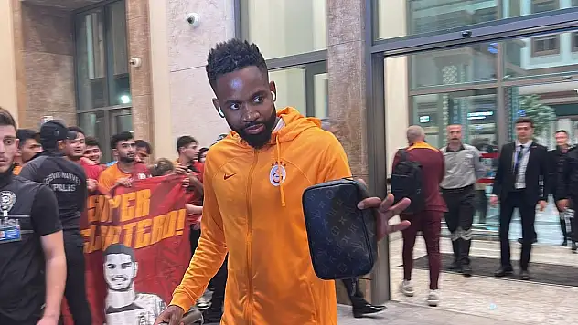 Galatasaray kafilesi, Rize'ye geldi