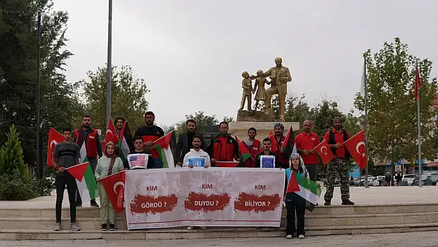 Denizli'de İsrail 'Sessiz Eylem' ile protesto edildi