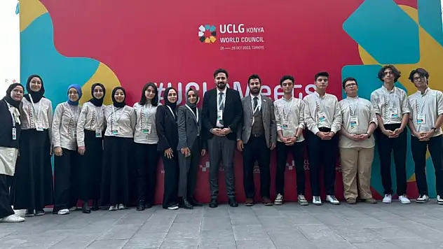 Konya Selçuklu Mahmut Sami Ramazanoğlu İmam Hatip Lisesi öğrencileri UCLG)'de ülkeyi temsil etti